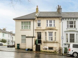 Studio apartment for sale in Clyde Road, Brighton, BN1