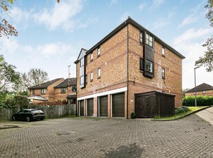 Studio flat for sale in Mercers Row, St Albans, AL1