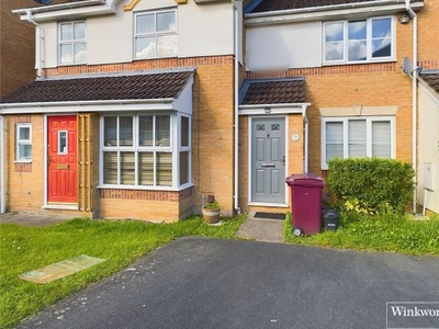 Terraced house to rent in Elm Park, Reading, Berkshire RG30