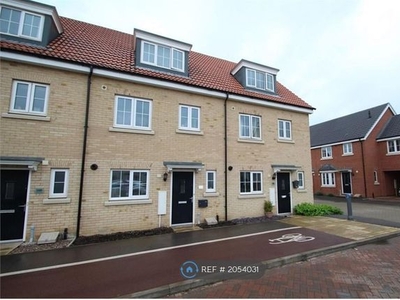 Terraced house to rent in Osprey Drive, Stowmarket IP14