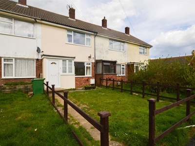 Terraced house to rent in Percival Road, Eastbourne BN22