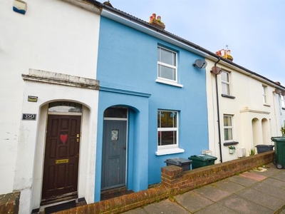 Terraced house to rent in Seaside, Eastbourne BN22