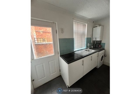 Terraced house to rent in Stanley Streey, Northampton NN2