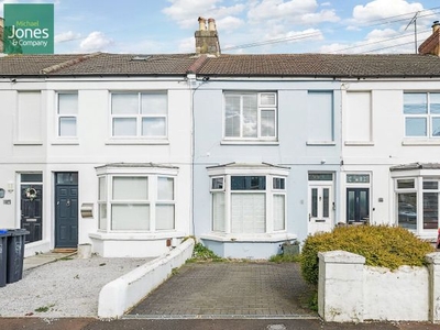 Terraced house to rent in The Drive, Worthing, West Sussex BN11