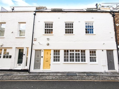 Town house for sale in Pottery Lane, London W11