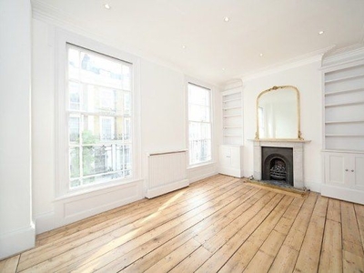Town house to rent in Cambridge Street, London SW1V