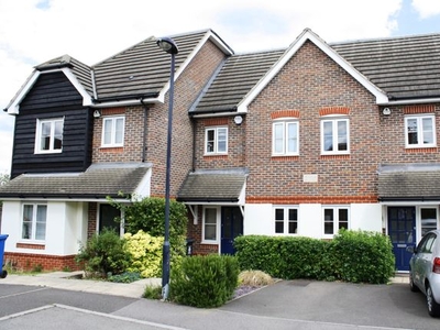 Town house to rent in Dalby Gardens, Maidenhead SL6