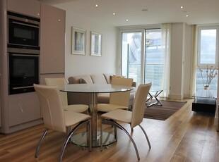 1 bedroom apartment for rent in Altitude Point, Alie Street, Aldgate E1