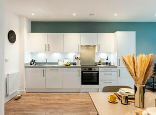 1 bedroom apartment for rent in Flat 909, The Almere, Avebury Boulevard, Milton Keynes, Buckinghamshire, MK9