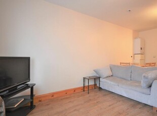 1 bedroom flat for rent in Lee Road, Greenford, UB6