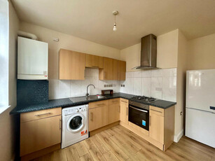 1 bedroom flat for rent in Norwood Junction High Street, London, SE25
