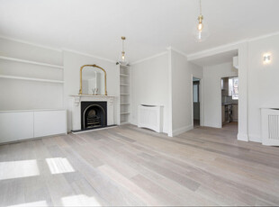 1 bedroom flat for rent in Regents Park Road, Primrose Hill NW1