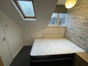 1 bedroom house share for rent in Glebe Avenue (H/S) (room 3), Kirkstall, Leeds, LS5