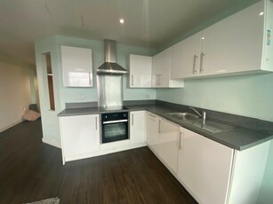 1 bedroom penthouse for rent in Marco Island, Huntingdon Street, NG1