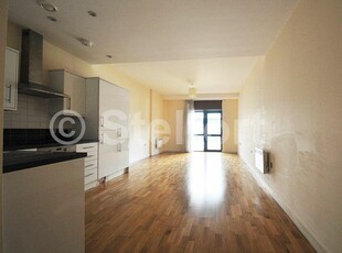 2 bedroom apartment for rent in Axminster Road, London, N7