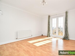 2 bedroom apartment for rent in Honiton Gardens, Mill Hill East, NW7