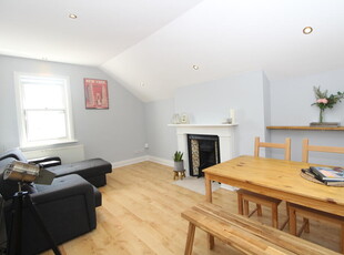 2 bedroom apartment for rent in Knollys Road, LONDON, SW16
