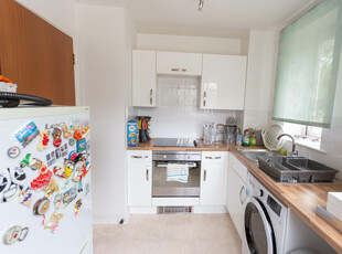 2 bedroom apartment for rent in Quilting Court, Garter Way, London, SE16