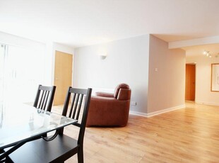 2 bedroom apartment for rent in Raleigh Square, Canning Circus, NG7