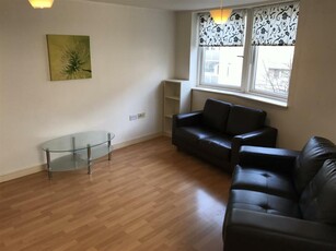 2 bedroom apartment for rent in Royal Quay, Liverpool, L3