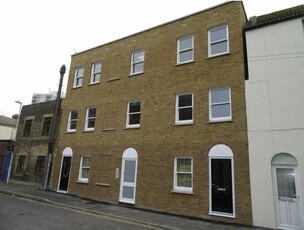 2 bedroom apartment for rent in Turner Street, Ramsgate, CT11