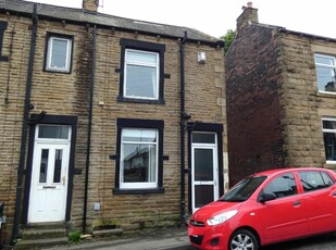 2 bedroom end of terrace house for rent in New Bank Street, Morley, LS27