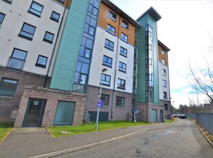 2 bedroom flat for rent in Lochend Park View, Edinburgh, EH7