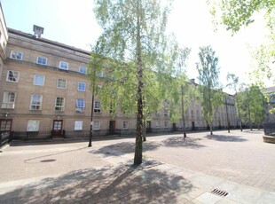 2 bedroom flat for rent in St Andrew`s Square, Glasgow, G1