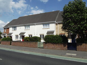 2 bedroom house for rent in Wimborne Road, Oakdale, BH15