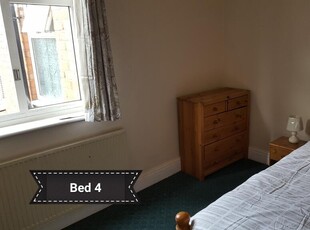 2 bedroom house share for rent in R4 Station Rd, Kingsheath, B14