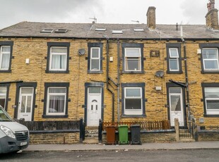 2 bedroom terraced house for rent in 127 Gillroyd Mount Morley Leeds, LS27