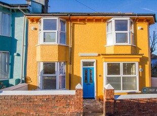 2 bedroom terraced house for rent in Islingword Road, Brighton, BN2