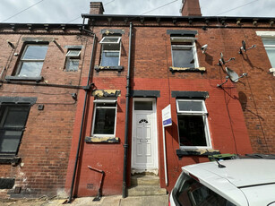 2 bedroom terraced house for rent in Lascelles Road, Leeds, West Yorkshire, LS8