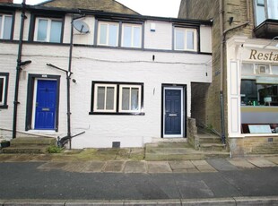 2 bedroom terraced house for rent in Market Street, Thornton, Bradford, BD13
