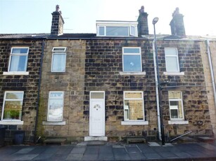 2 bedroom terraced house for rent in Park Avenue, Yeadon, LEEDS, LS19