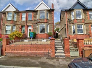 3 Bedroom House Caerphilly Caerphilly