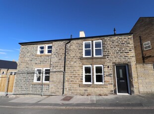 3 bedroom house for rent in Bankhouse Lane, Pudsey, West Yorkshire, UK, LS28