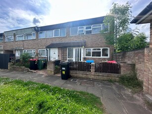 3 bedroom house for rent in Bletchley, MK3, MK2
