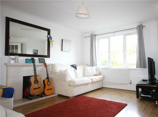 3 bedroom end of terrace house for rent in Lynchmere Place, Guildford, Surrey, GU2
