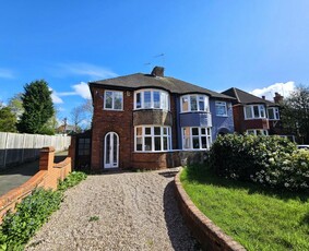 3 bedroom semi-detached house for rent in Chester Road, Sutton Coldfield, West Midlands, B73