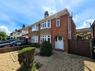 3 bedroom semi-detached house for rent in Creighton Road, Southampton, SO15