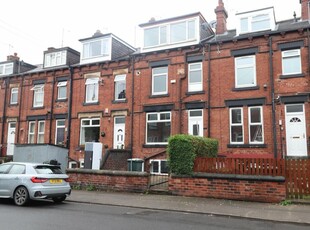 3 bedroom terraced house for rent in Arthington View, Leeds, LS10