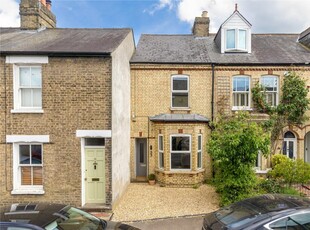 3 bedroom terraced house for rent in Mawson Road, Cambridge, CB1