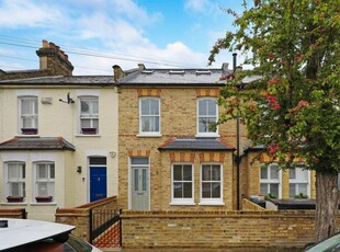 3 bedroom terraced house for rent in Victory Road, Wimbledon, SW19