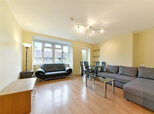 4 bedroom apartment for rent in Clapham South, London, SW4
