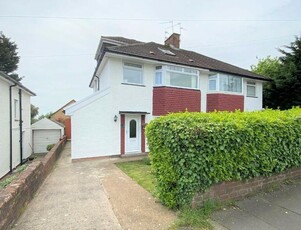 4 bedroom semi-detached house for rent in Hampton Court Road, Cardiff(City), CF23