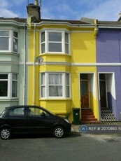4 bedroom terraced house for rent in Brewer Street, Brighton, BN2