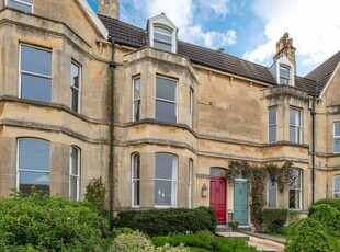 4 bedroom terraced house for rent in Eastbourne Villas, Bath, Somerset, BA1