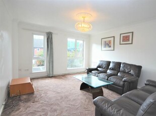 4 bedroom terraced house for rent in Fishers Lane, Chiswick W4 1RX, W4