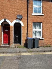 4 bedroom terraced house for rent in Grove Terrace, Canterbury, CT1